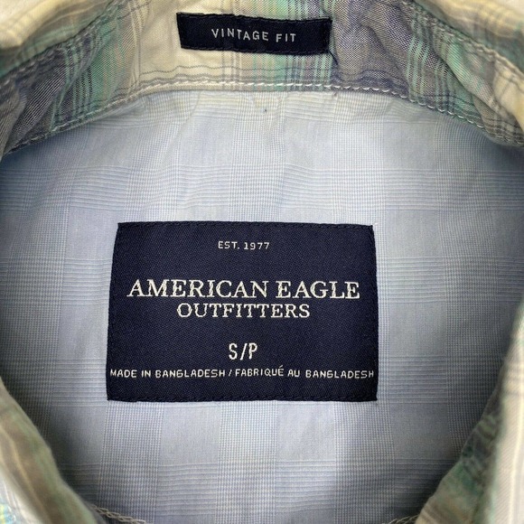 American Eagle Men’s Blue & White Plaid Cotton Vintage Fit Button-Up Shirt - Picture 6 of 9